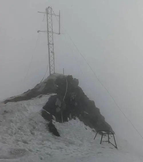 大理蒼山電視臺轉播臺山頂線路改造工程